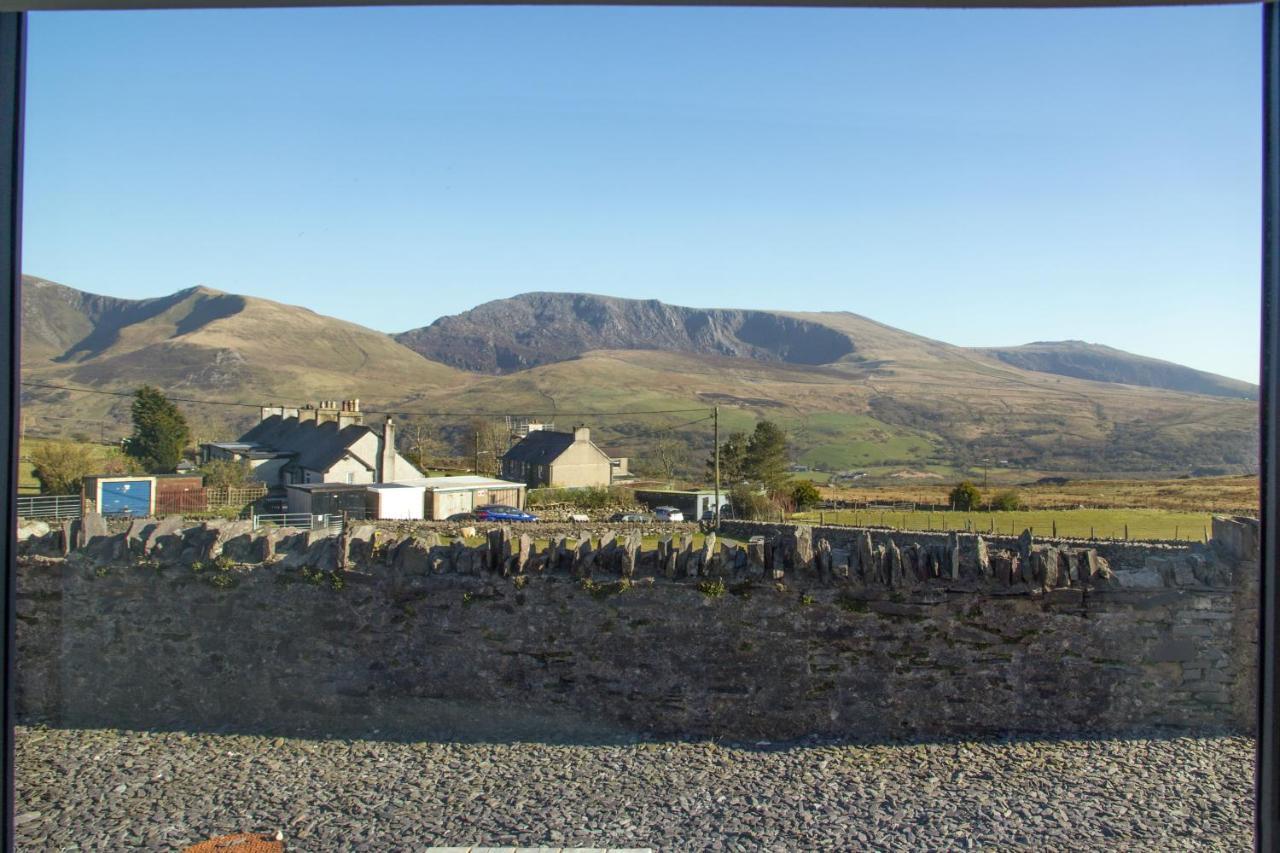 Canolfan Y Fron Nantlle ภายนอก รูปภาพ