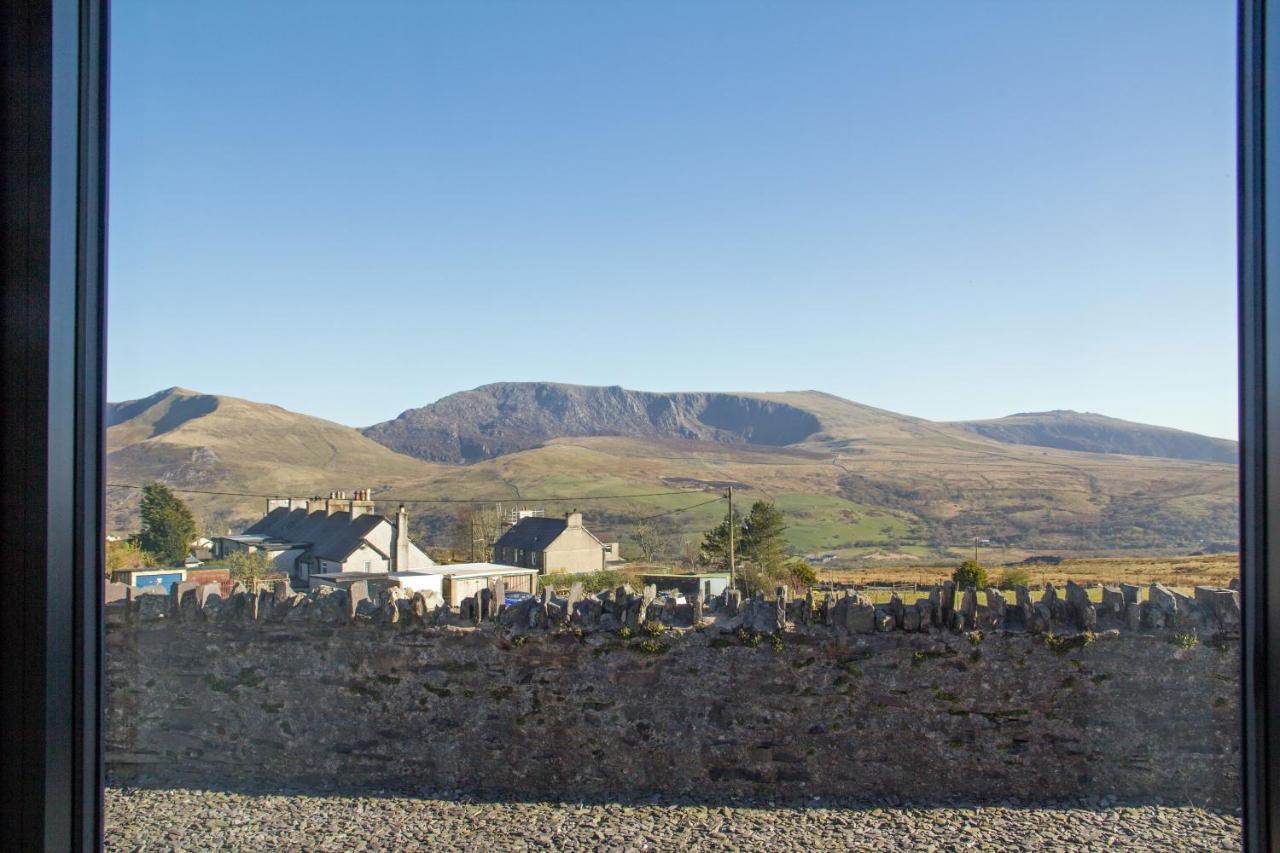 Canolfan Y Fron Nantlle ภายนอก รูปภาพ
